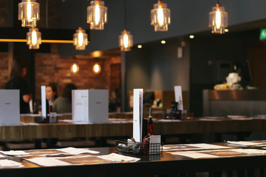 Decorative light fixtures in a restaurant