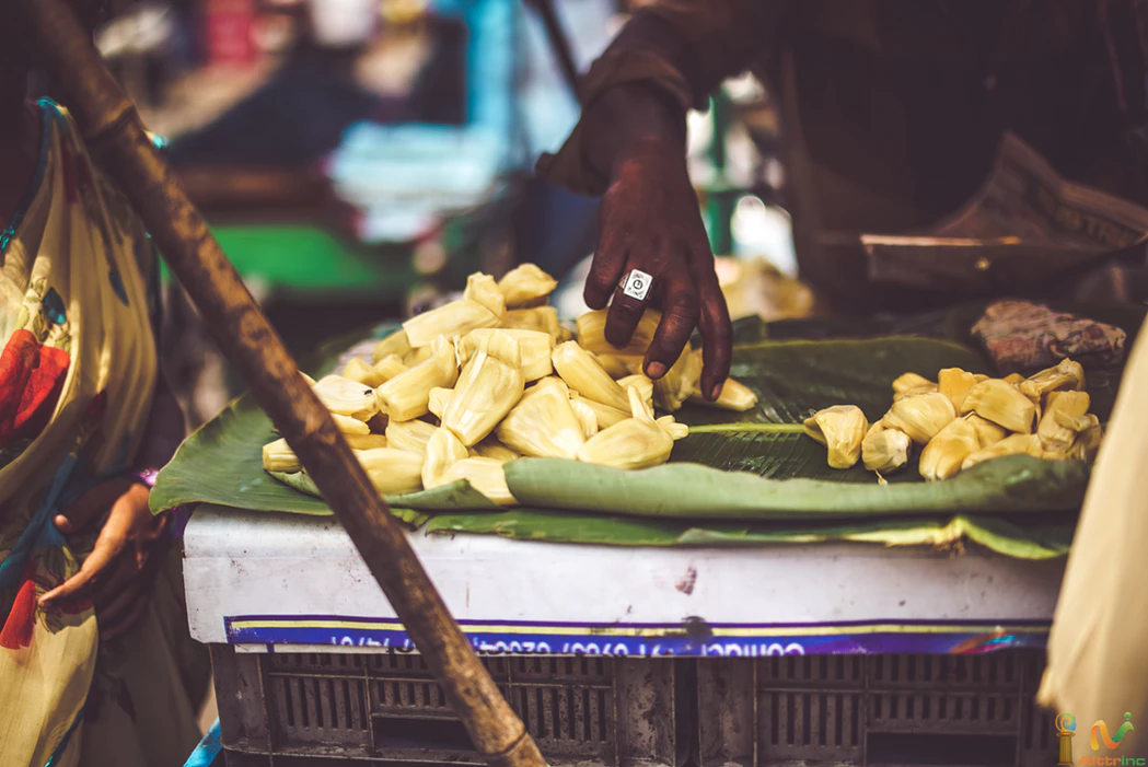 Food vendor tracking inventory