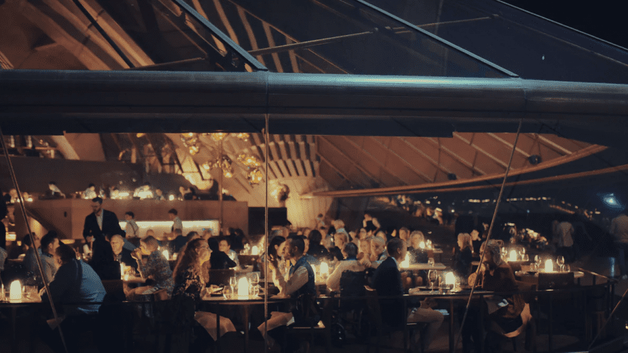 4-tips-for-building-a-stronger-restaurant-culture-sling