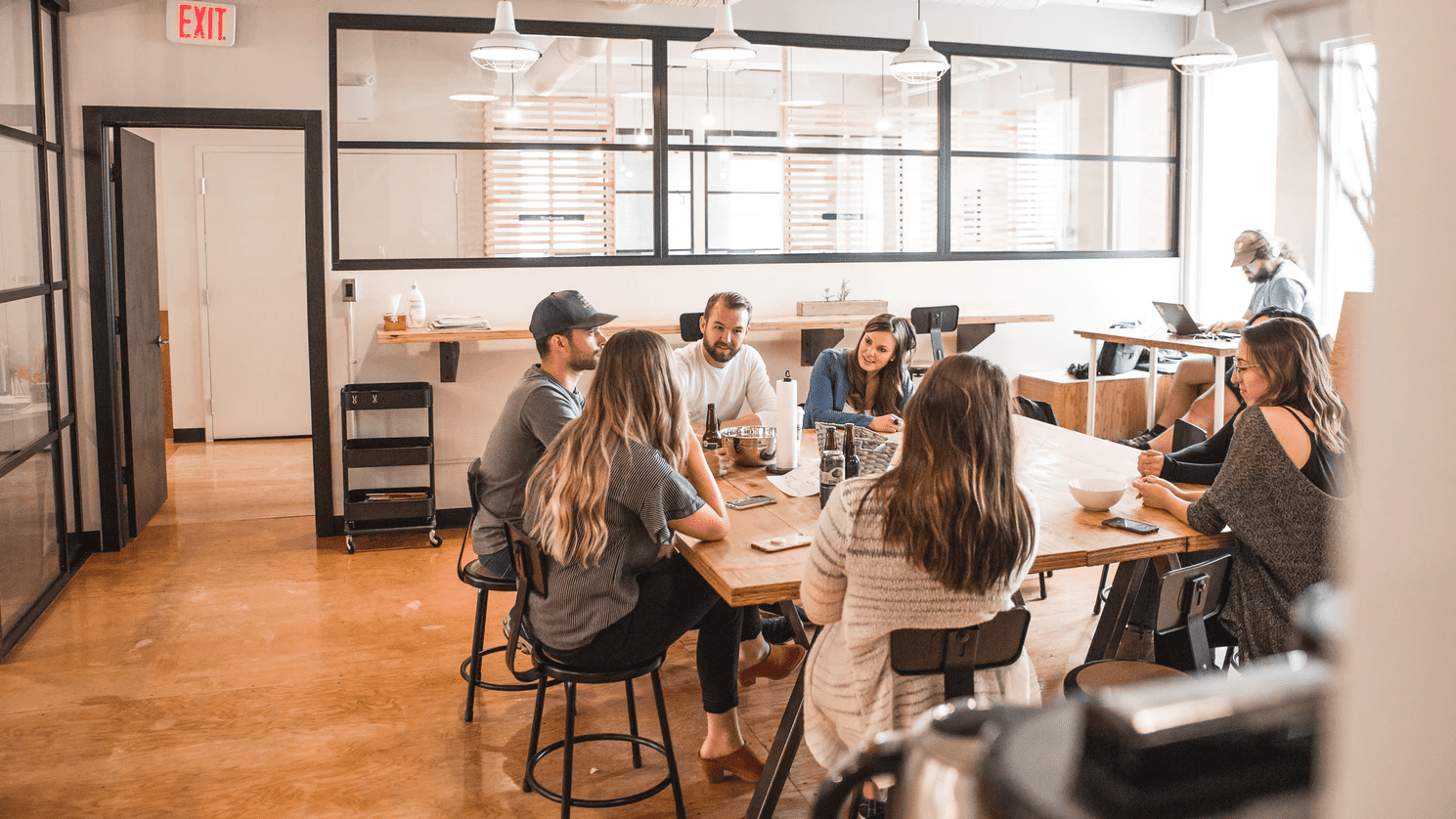 coworkers eating together